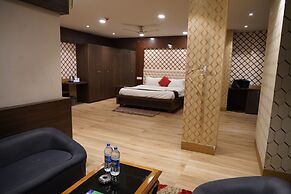 Royal Chetan Inn
