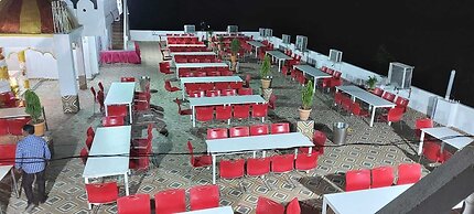 Hotel Karishma Palace Badnawar