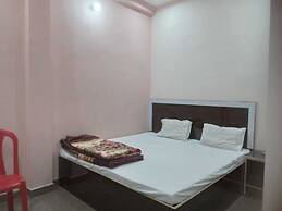 Lakshman Guest House