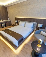 ROSSA MARIN HOTEL