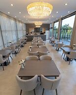 ROSSA MARIN HOTEL