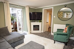 Rose Cottage - 2 Bedroom Cottage - Penally