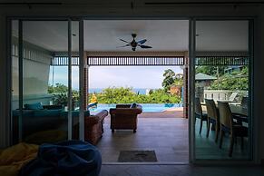 Luxury Seaview Villa, Infinity Pool, Sunset