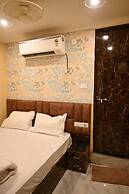 Trinetra Homestay