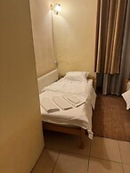 Lucky Hostel