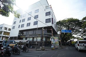 Cartier Biznotel