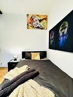 Bright Studio Stay Apt Near Rathausplatz