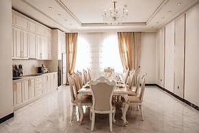 Kangurt Grand Hotel