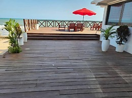 Kaylee Boutique Beach Resort - Kokrobite