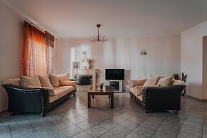 Dream House in Tragaki