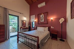 Villa Chloe With Private Pool