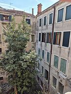 PALAZZO MALIPIERO TREVISAN - LE TRE DIMORE D'EPOCA