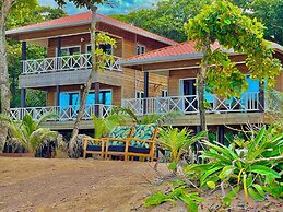 Turtle Beach Sanctuary Utila