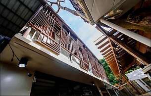 Corner Crib El Nido Hostel