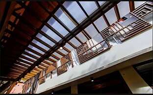 Corner Crib El Nido Hostel