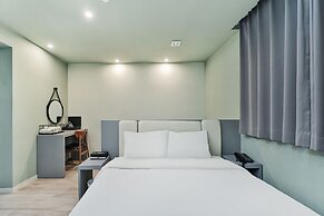 Sloth Hotel Busan Seomyeon