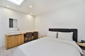 Sloth Hotel Busan Seomyeon