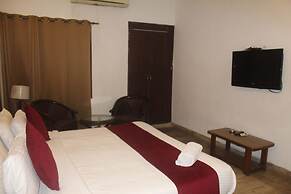 Khanna Residency