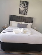 Moxwini Self Catering Apartments