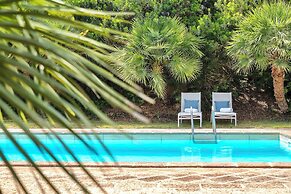 Village with swimming pool just a few minutes from Alghero