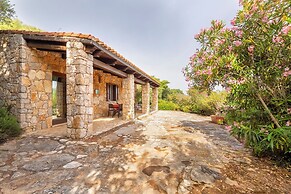 Village with swimming pool just a few minutes from Alghero