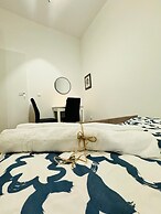 5BR Apartment for 10 Near Alterlaa