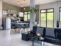 Silpasom ARTstay Suratthani