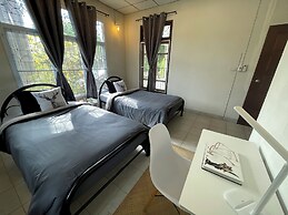 Silpasom ARTstay Suratthani