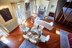 Atlas Apartments