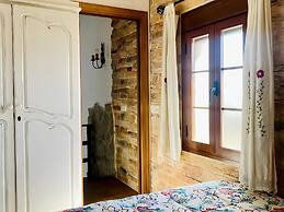 Amplio Chalet con Piscina