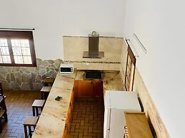 Amplio Chalet con Piscina