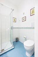 O Panaro Lucky Flat by NapoliApartments