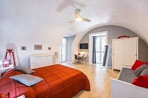 O Panaro Lucky Flat by NapoliApartments