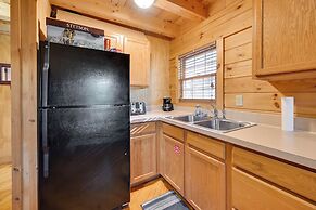 Cabin Along Rough River! Views, Fire Pit & Grill