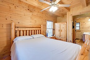Cabin Along Rough River! Views, Fire Pit & Grill