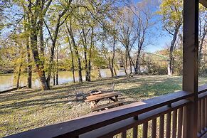 Cabin Along Rough River! Views, Fire Pit & Grill