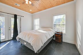 6 Mi to Rough River Lake! Waterfront Home w/ Deck