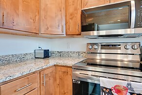 6 Mi to Rough River Lake! Waterfront Home w/ Deck