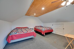 6 Mi to Rough River Lake! Waterfront Home w/ Deck