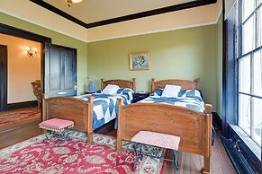 Walk to Golf Course: Spacious Rough River Retreat!