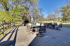 Walk to Golf Course: Spacious Rough River Retreat!