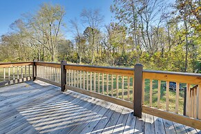 Riverfront Family Escape in Falls of Rough!