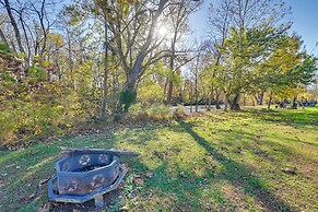 Riverfront Family Escape in Falls of Rough!