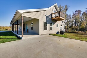 Fish & Unwind! Rough River Hideaway w/ Deck