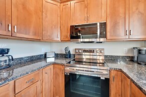 Fish & Unwind! Rough River Hideaway w/ Deck