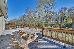 Fish & Unwind! Rough River Hideaway w/ Deck