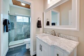 Fish & Unwind! Rough River Hideaway w/ Deck