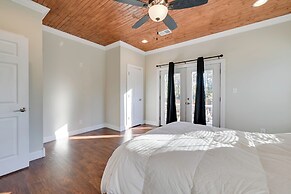 Fish & Unwind! Rough River Hideaway w/ Deck