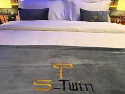 S-Twin Hotel