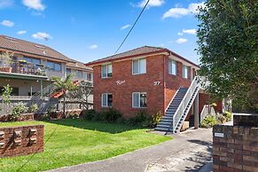 Easy Beach Access From Tranquil Retreat